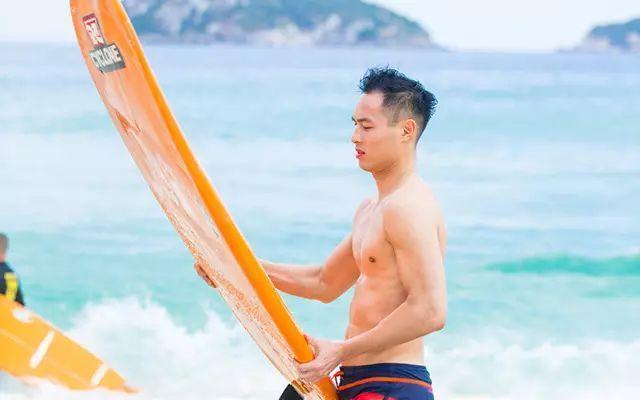 在河南省青少年击剑锦标赛中获佳绩